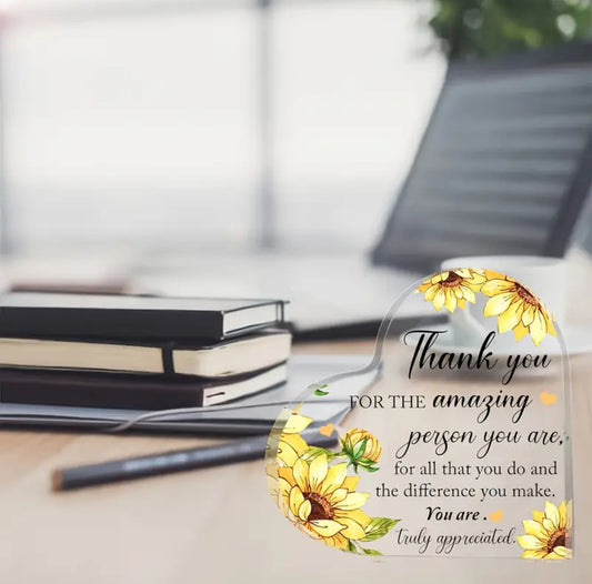 Thank You Acrylic Plaque - Heart-Shaped Decorative Sign with Stand - Inspirational Gift for Teachers, Nurses, Family & Friends - 1 Piece - The Cool Collective AU